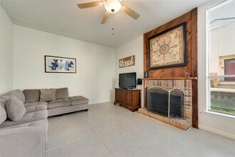 7135 Fair Oaks Ave in Dallas, TX - Building Photo - Building Photo