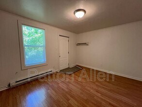 239 Cedar Hill Rd in Asheville, NC - Building Photo - Building Photo