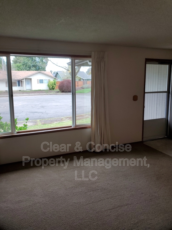 2535 Benson Ln in Eugene, OR - Building Photo - Building Photo