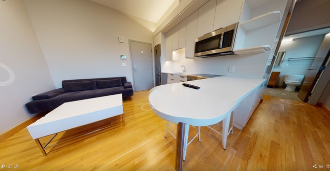 114 Mount Auburn St, Unit 115-62 in Cambridge, MA - Building Photo - Building Photo