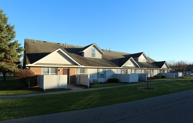 Newark Village Square in Newark, OH - Building Photo - Building Photo