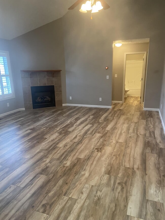 3680 Fieldstone Dr in Clarksville, TN - Building Photo - Building Photo