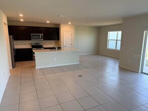 1963 Enchanting Ct in Davenport, FL - Building Photo - Building Photo