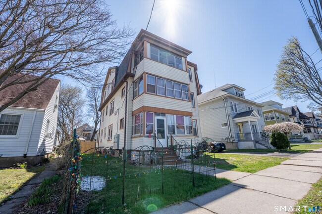 47-49-49 Roxbury St in Hartford, CT - Building Photo - Building Photo