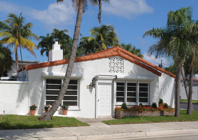 2412 Ocean Blvd in Fort Lauderdale, FL - Building Photo - Building Photo