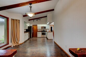 2025 Willow Oak Dr in Edgewater, FL - Building Photo - Building Photo