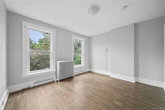 30 Conklin St, Unit 2 in Poughkeepsie, NY - Building Photo - Building Photo