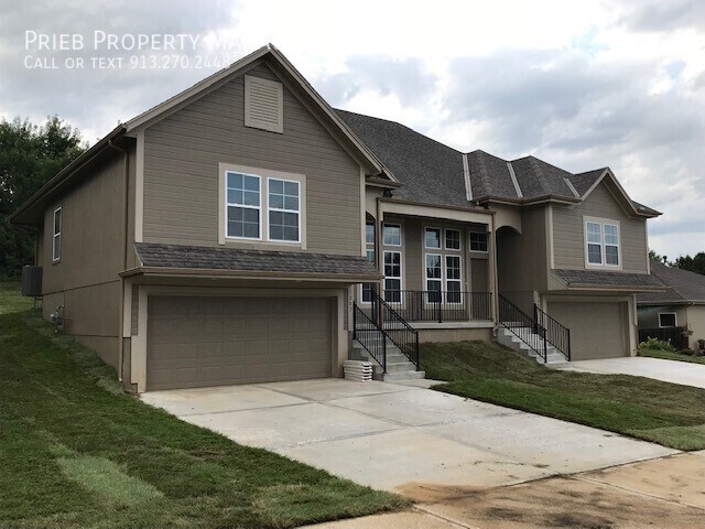 1304 N 131st Terrace in Kansas City, KS - Building Photo