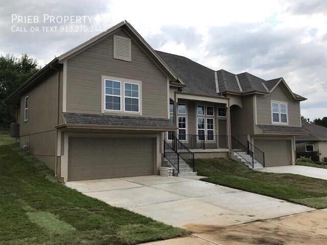 property at 1304 N 131st Terrace