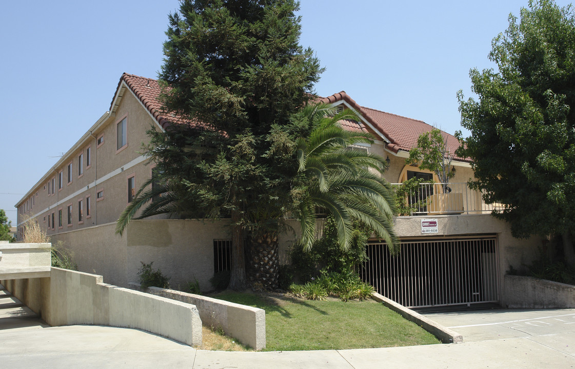 Atlantic North Apartments in Alhambra, CA - Building Photo