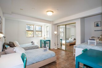 2221 Dwight Way in Berkeley, CA - Building Photo - Building Photo