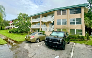 445 32nd Ave N in St. Petersburg, FL - Building Photo - Building Photo