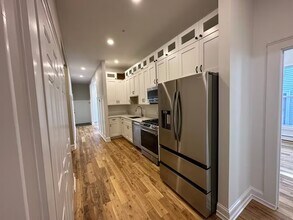 101 State St, Unit 1 in Newburyport, MA - Foto de edificio - Building Photo