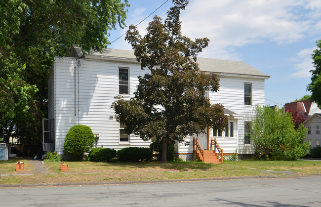 799 2nd Ave in Troy, NY - Building Photo - Building Photo