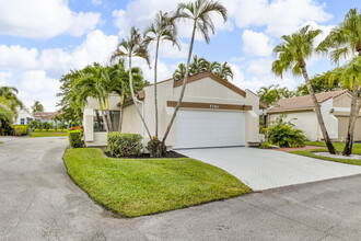 5790 Piping Rock Dr in Boynton Beach, FL - Building Photo - Building Photo