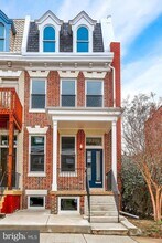 2420 Callow Ave in Baltimore, MD - Building Photo - Building Photo