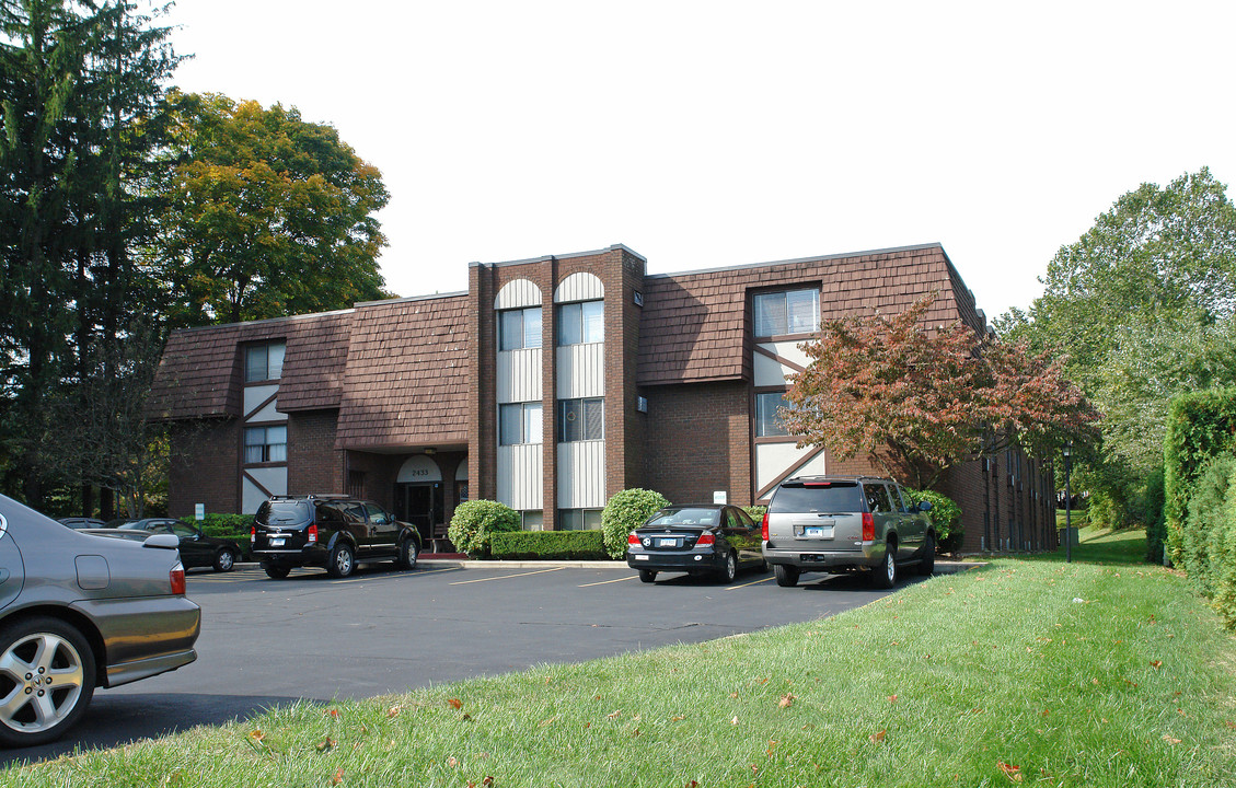 Prestige Apartments in Rocky Hill, CT - Building Photo