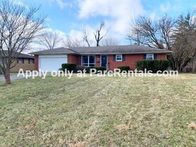 5344 Daniel Dr in Indianapolis, IN - Building Photo