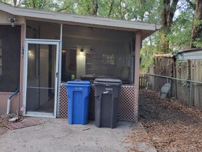 314 Tweed Ave in Seffner, FL - Foto de edificio - Building Photo