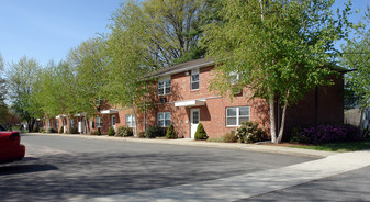 Briarwood Place Apartments