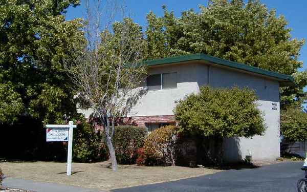 150 Underhill Dr in Napa, CA - Building Photo - Building Photo