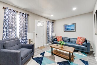 407 N 3 1/2 Ave in Hopewell, VA - Building Photo - Building Photo