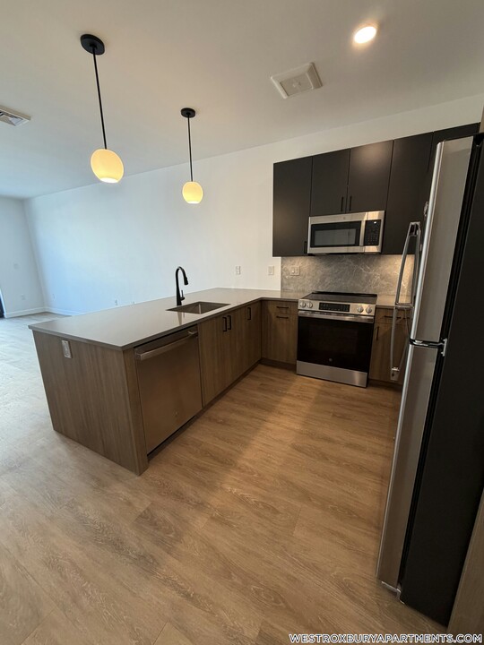 199 Gardner St in Boston, MA - Building Photo