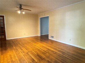 222 Pineview Dr in Lawrenceville, GA - Building Photo - Building Photo