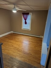 26 Collette St, Unit Great unit Waterville in Waterville, ME - Building Photo - Building Photo