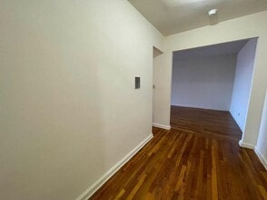 74-10 35th Ave in Queens, NY - Building Photo - Building Photo