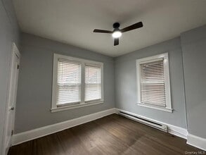 362 New York Ave in Huntington, NY - Building Photo - Building Photo