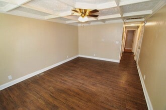 1625 Linnbrook Dr in Dayton, OH - Building Photo - Building Photo