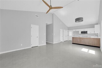 12 Oriole Rd in Weslaco, TX - Building Photo - Building Photo