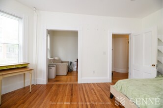 19 Trowbridge St in Cambridge, MA - Building Photo - Building Photo