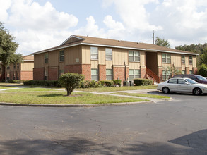 Carver Gardens in Gainesville, FL - Building Photo - Building Photo