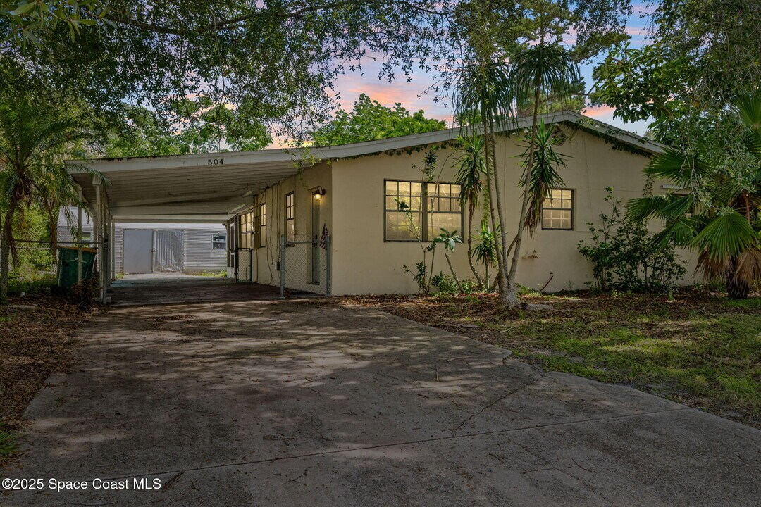 504 Cornell Ave in Melbourne, FL - Building Photo