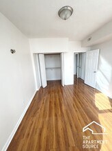 8444 S Buffalo Ave, Unit 2 in Chicago, IL - Foto de edificio - Building Photo