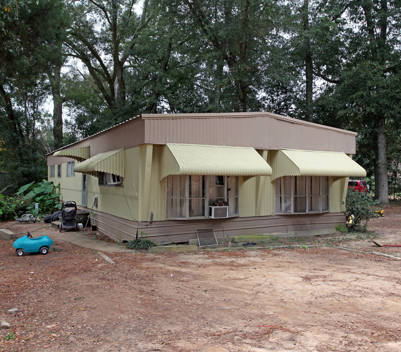 2035 Bush St in Pensacola, FL - Foto de edificio