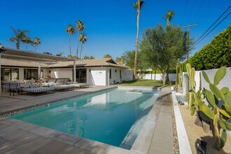 505 N Camino Real in Palm Springs, CA - Building Photo - Building Photo