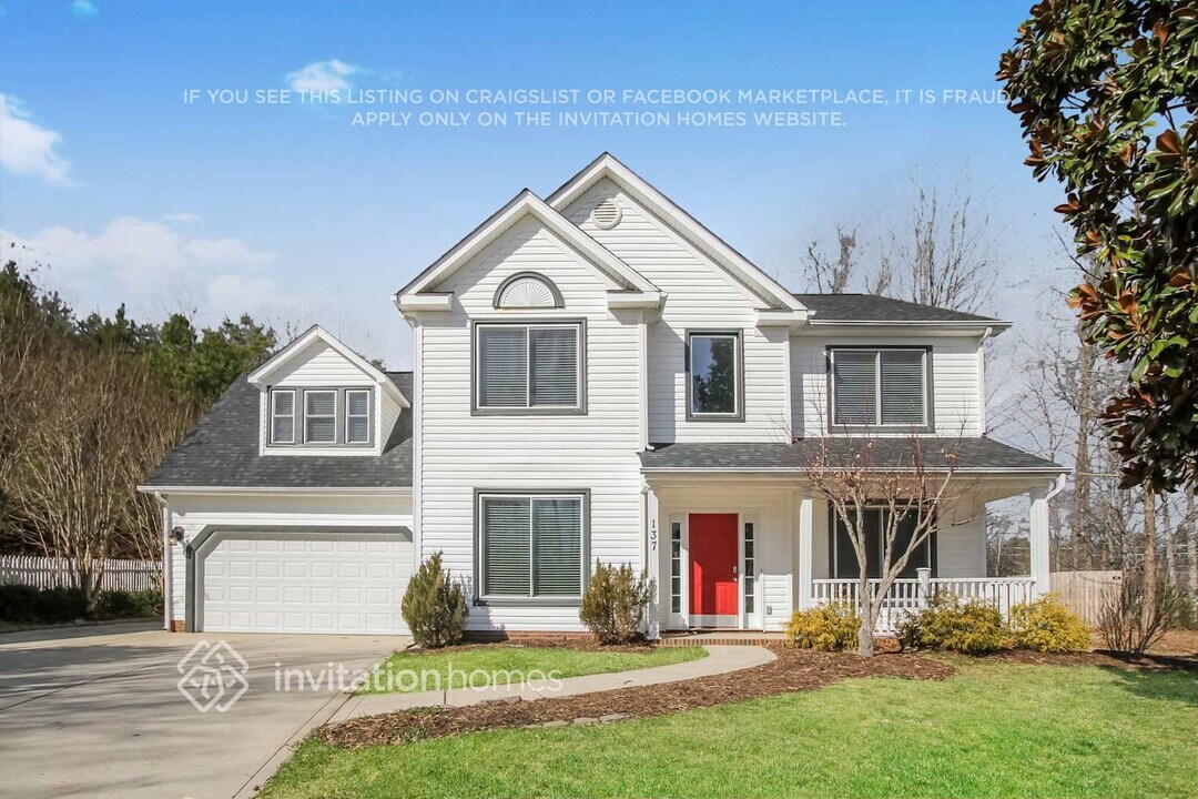 137 Dannyn Grove Ct in Mooresville, NC - Building Photo