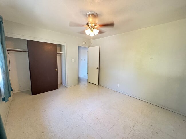 4360 Twain Dr in Olivehurst, CA - Building Photo - Building Photo