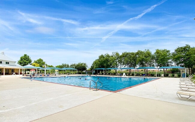 604 Creekside Dr in Little Elm, TX - Building Photo - Building Photo