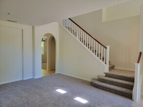 361 Unity Cir in Sacramento, CA - Building Photo - Building Photo