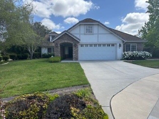 property at 587 Windmill Ct