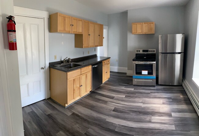 65 Fern St, Unit 2