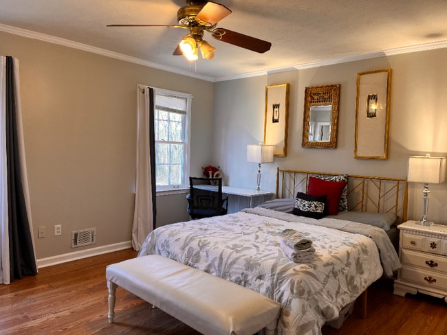 property at 2020 Sunrise Cir