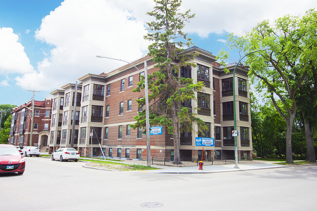 property at 834 Grosvenor Av