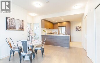 6033 Gray Ave in Vancouver, BC - Building Photo - Building Photo