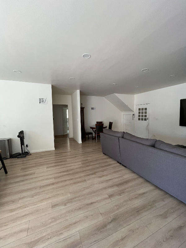 property at 4616 Franklin Ave