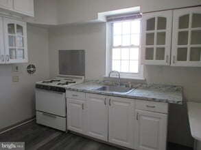 4123-4100 Tyson Ave in Philadelphia, PA - Foto de edificio - Building Photo